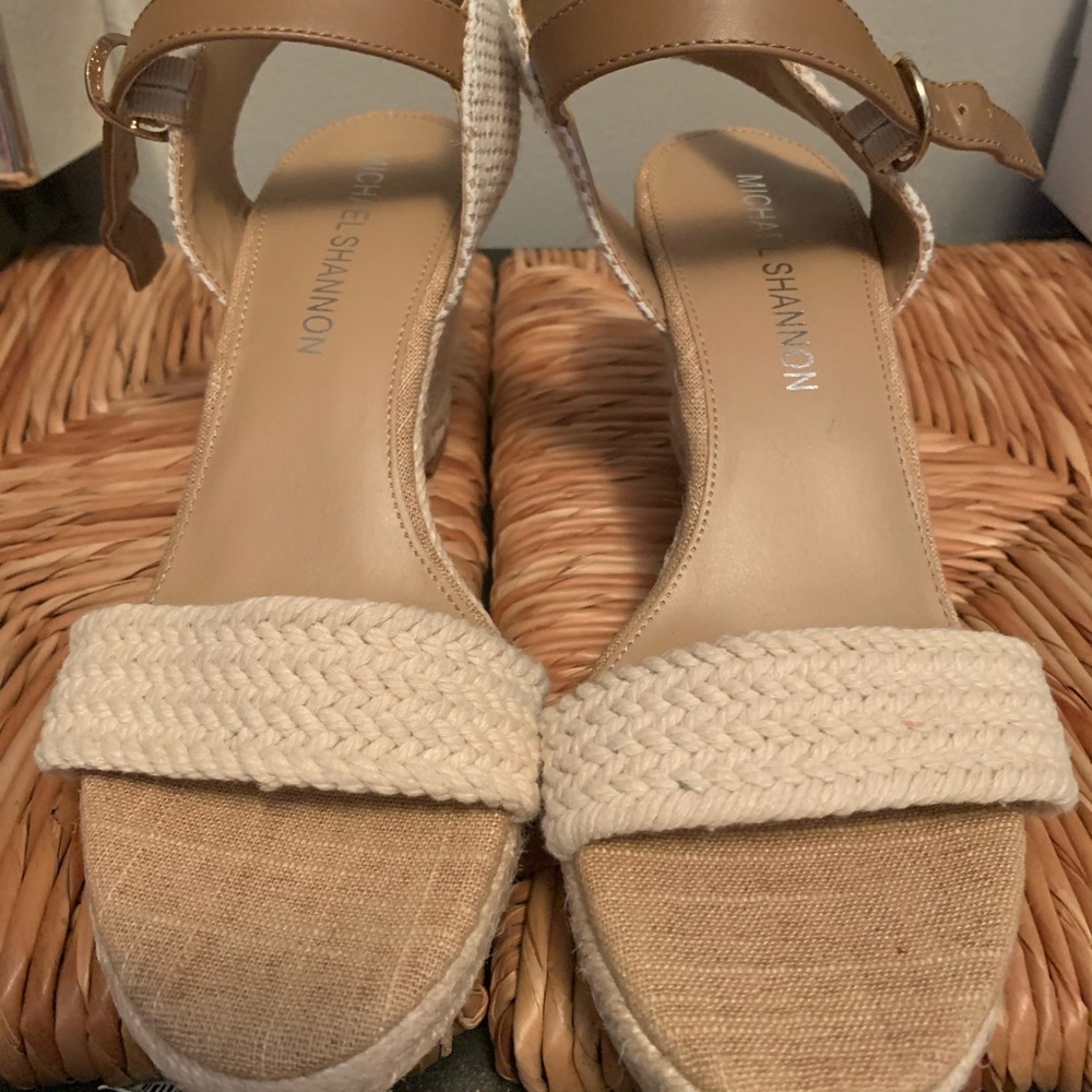 Nude wedge sandal